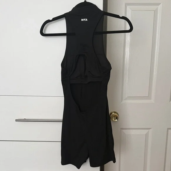 White Fox Boutique Black Sleeveless Zip-Front Jumpsuit Romper - Picture 4 of 5